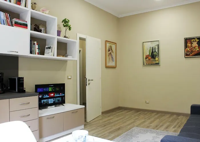 2v1 - Blloku Mac 公寓 *